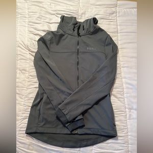 Nobull women’s soft shell jacket in graphite. Size extra small.